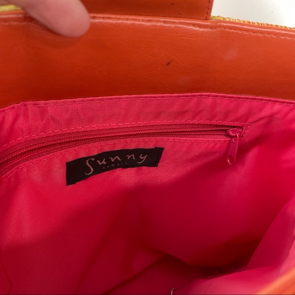 Vintage Sunny Hawaii Floral Bamboo Handbag - Picture 9 of 12